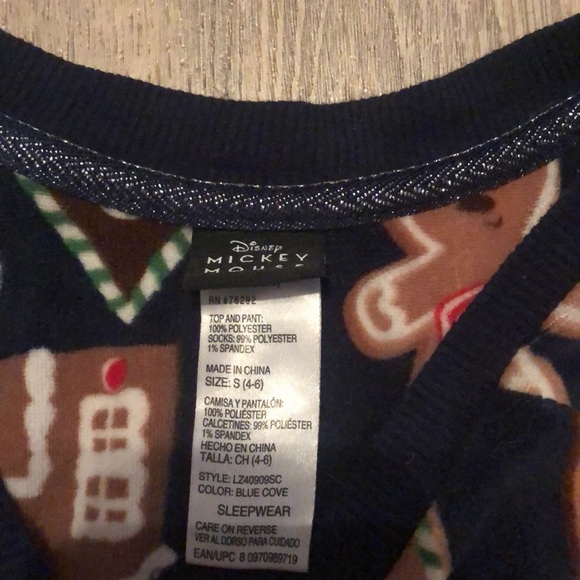 Gingerbread Disney pajamas - Picture 2 of 6